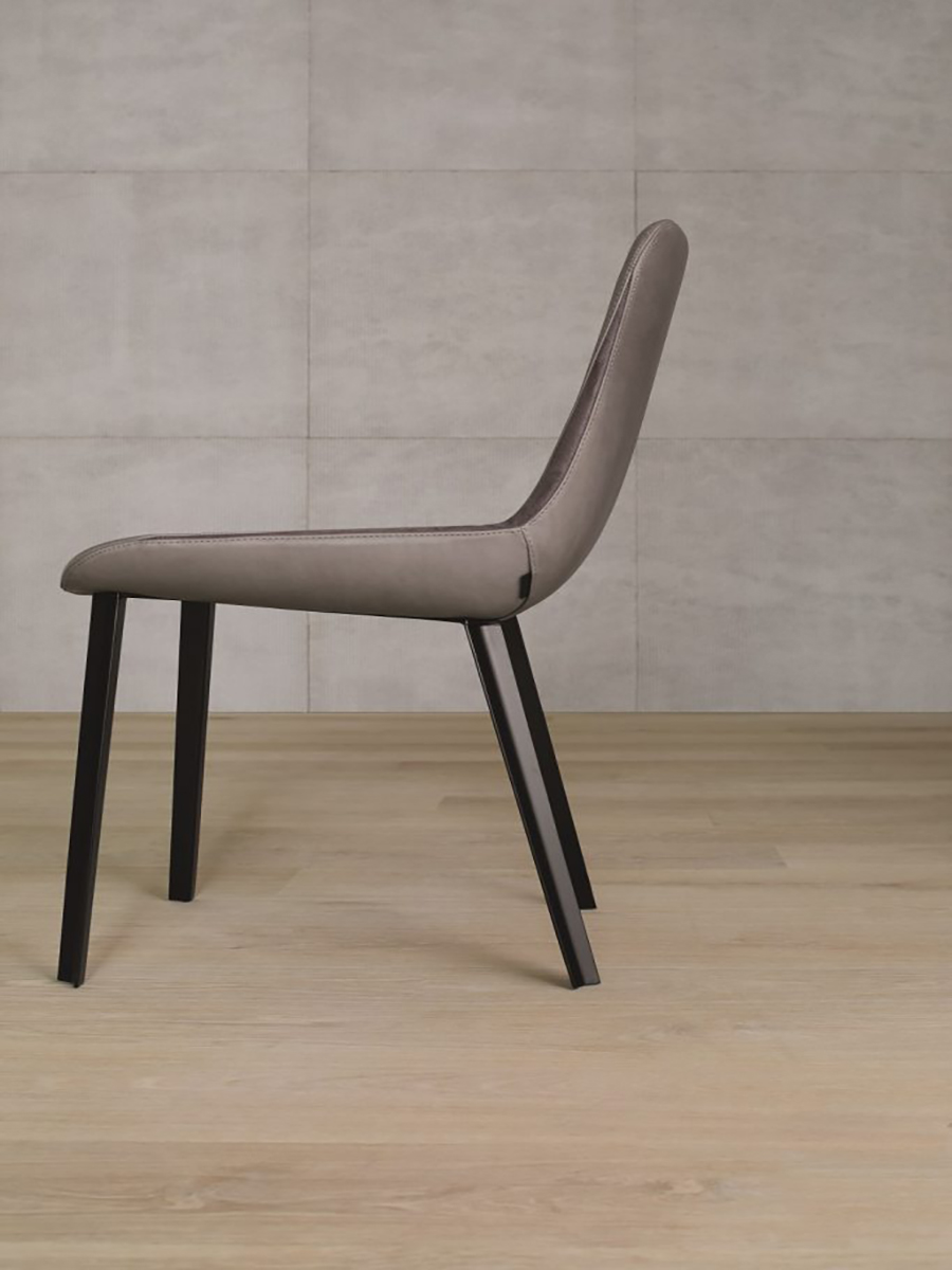 panis-chair-011