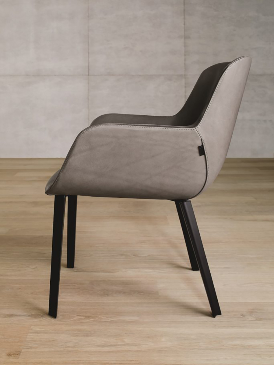 panis-chair-012