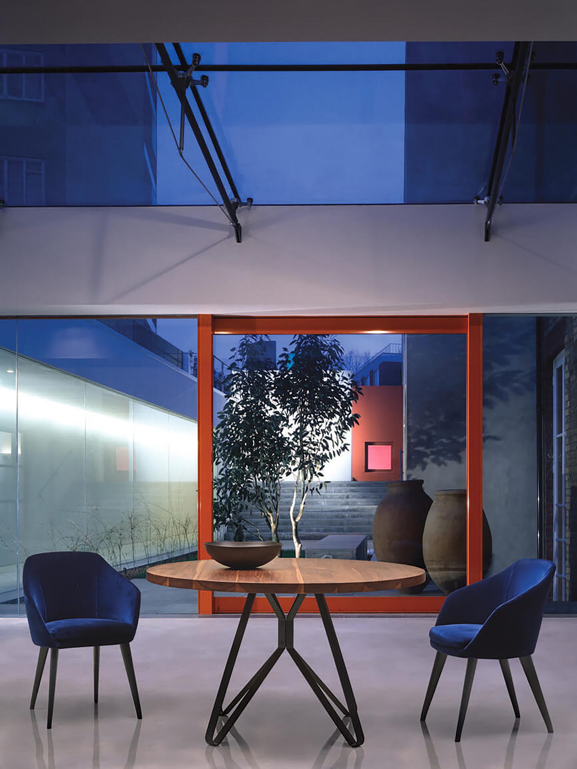 ROTONDA-in-room