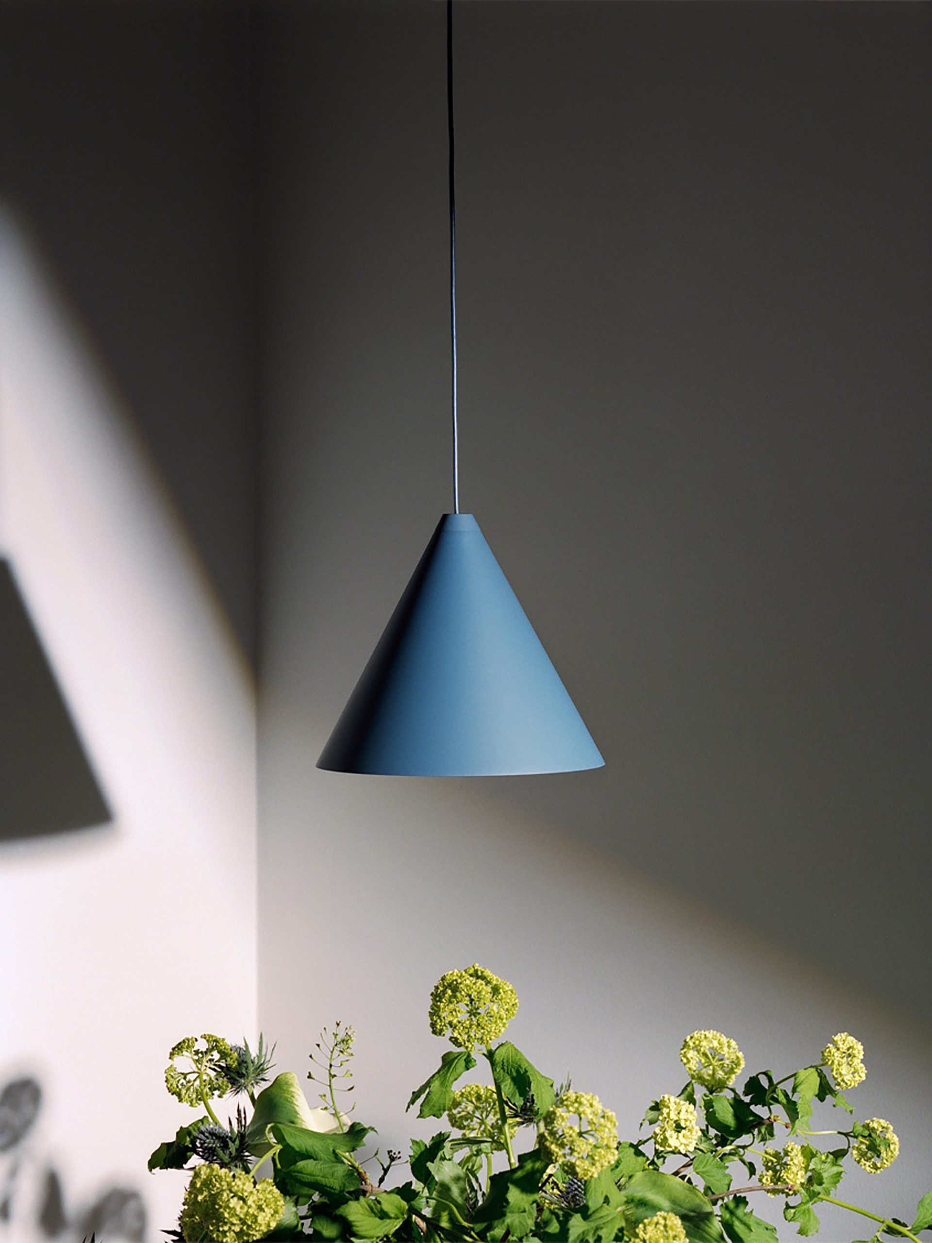 String-Light-suspension-flos-R-14