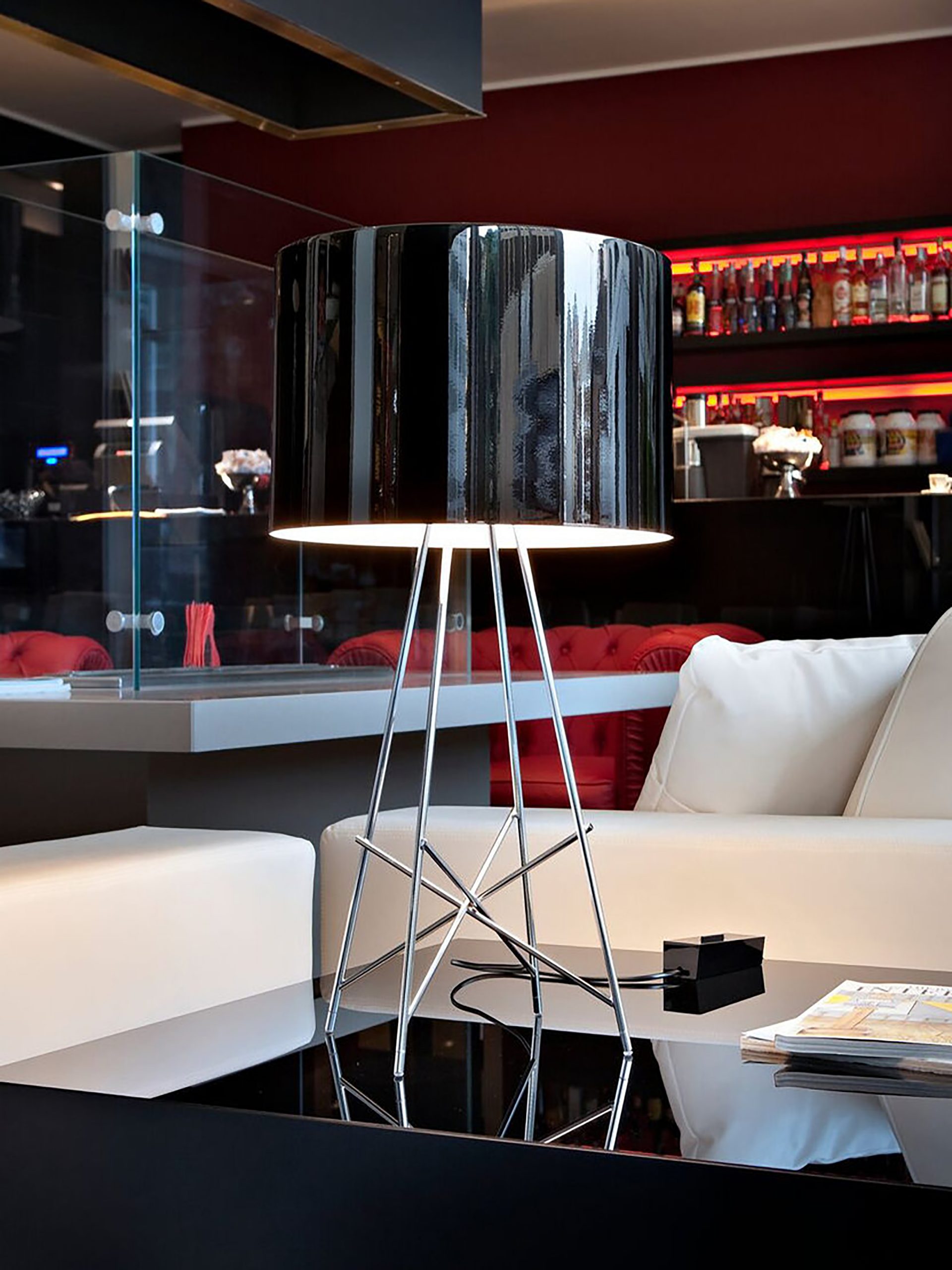 ray-table-lamp-black-456942