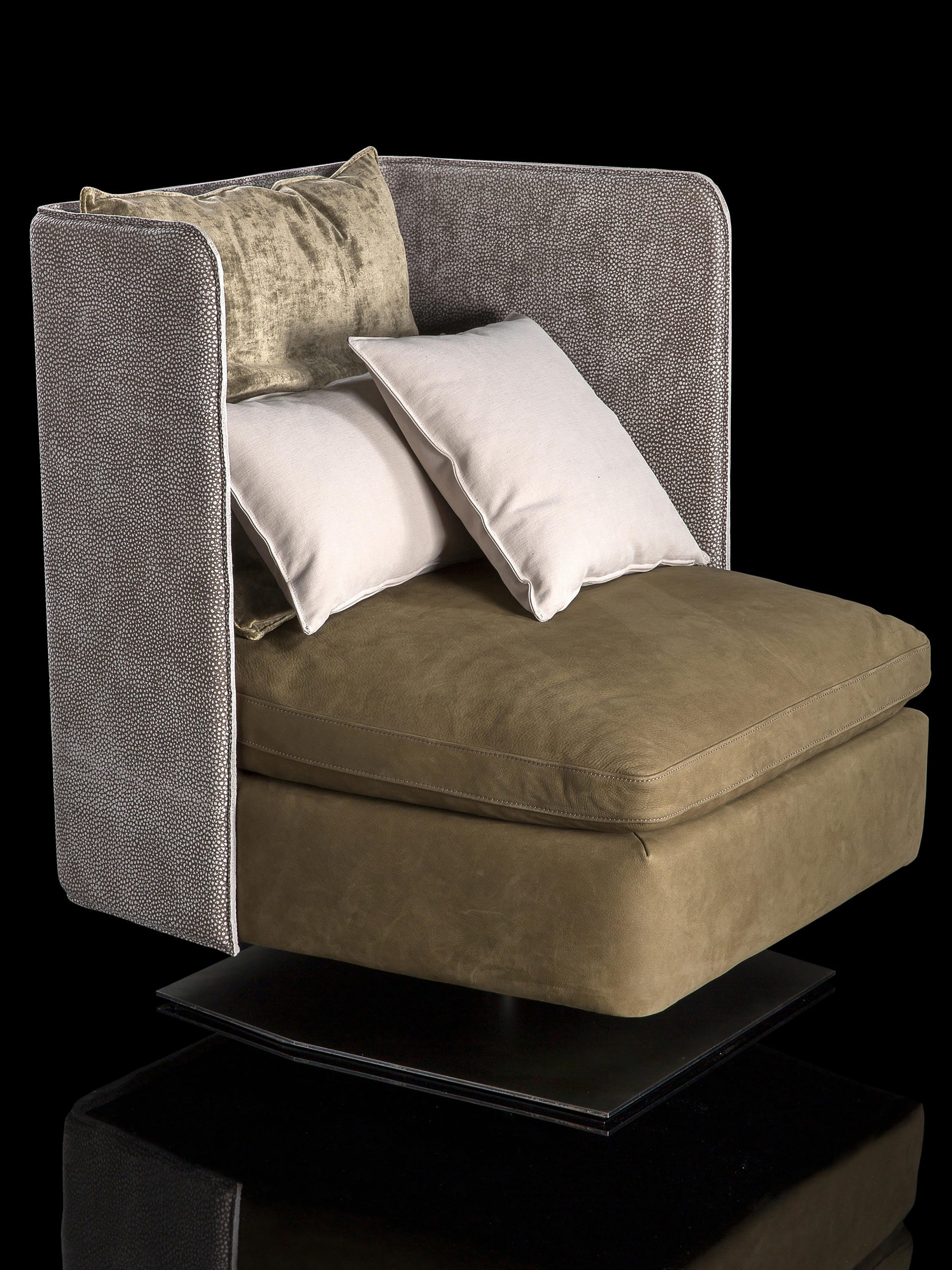 human-armchair-img5-01370-copia-210105-pro-g-arcit18
