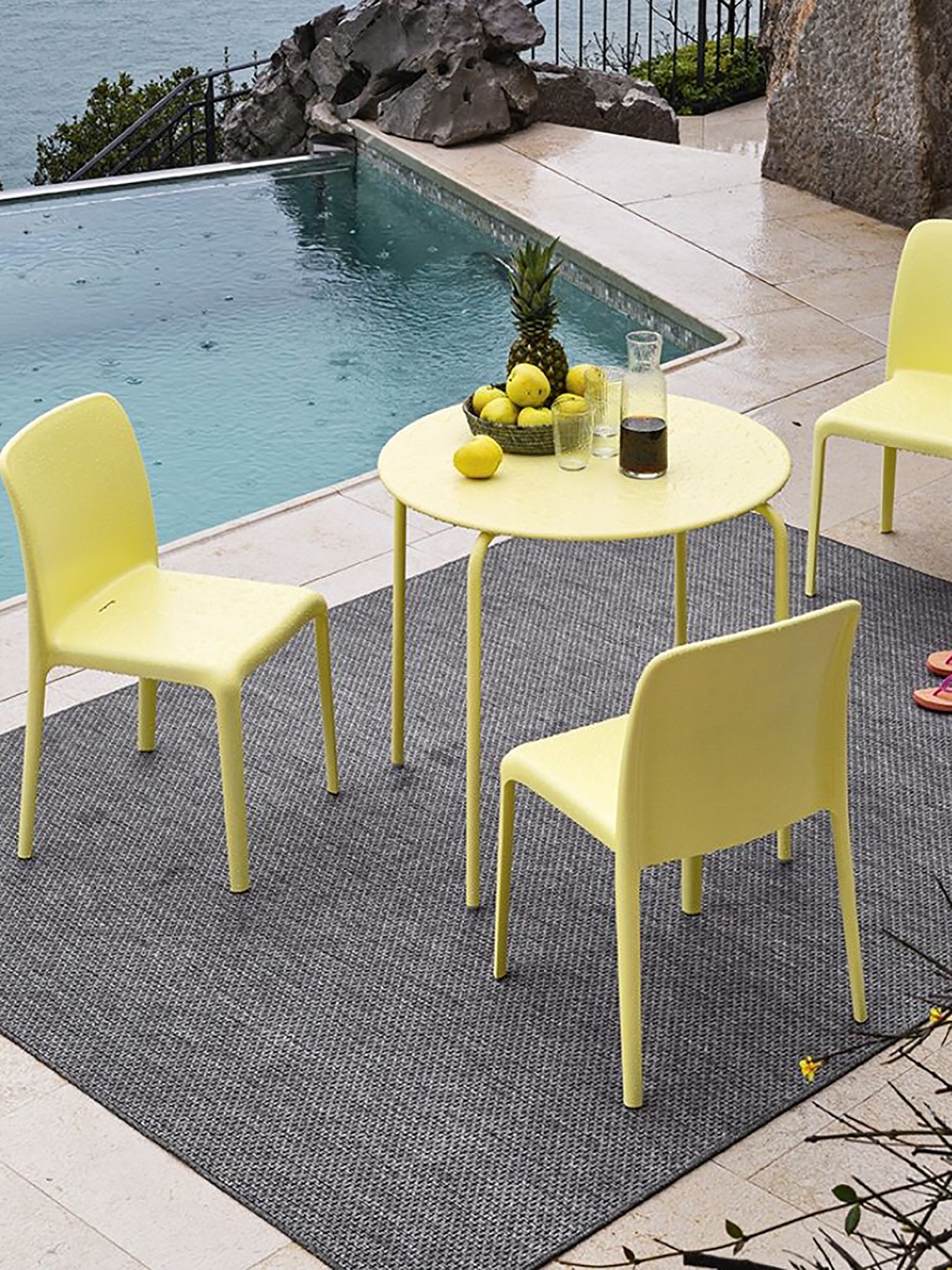 cb4813-fd-80-e-easy-outdoor-connubia-outdoor-table-round-with-lemon-colored-painted-metal-structure